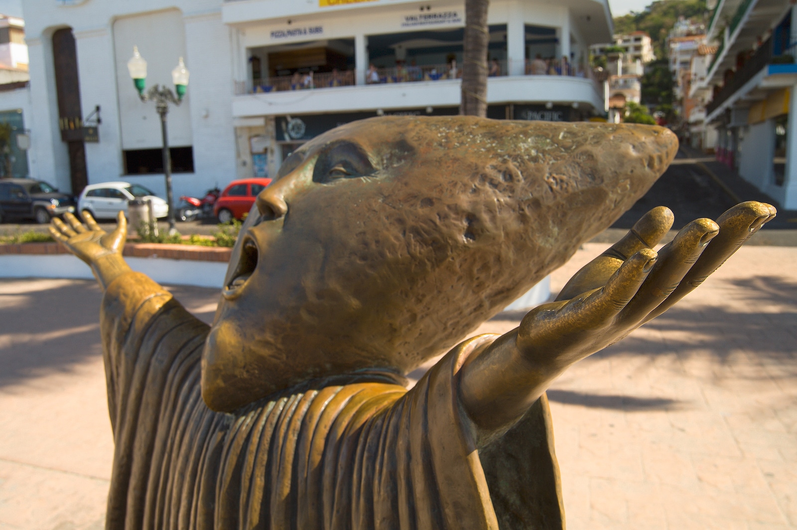 World Concierge Travel The Scenic Malecon in Puerto Vallarta 2